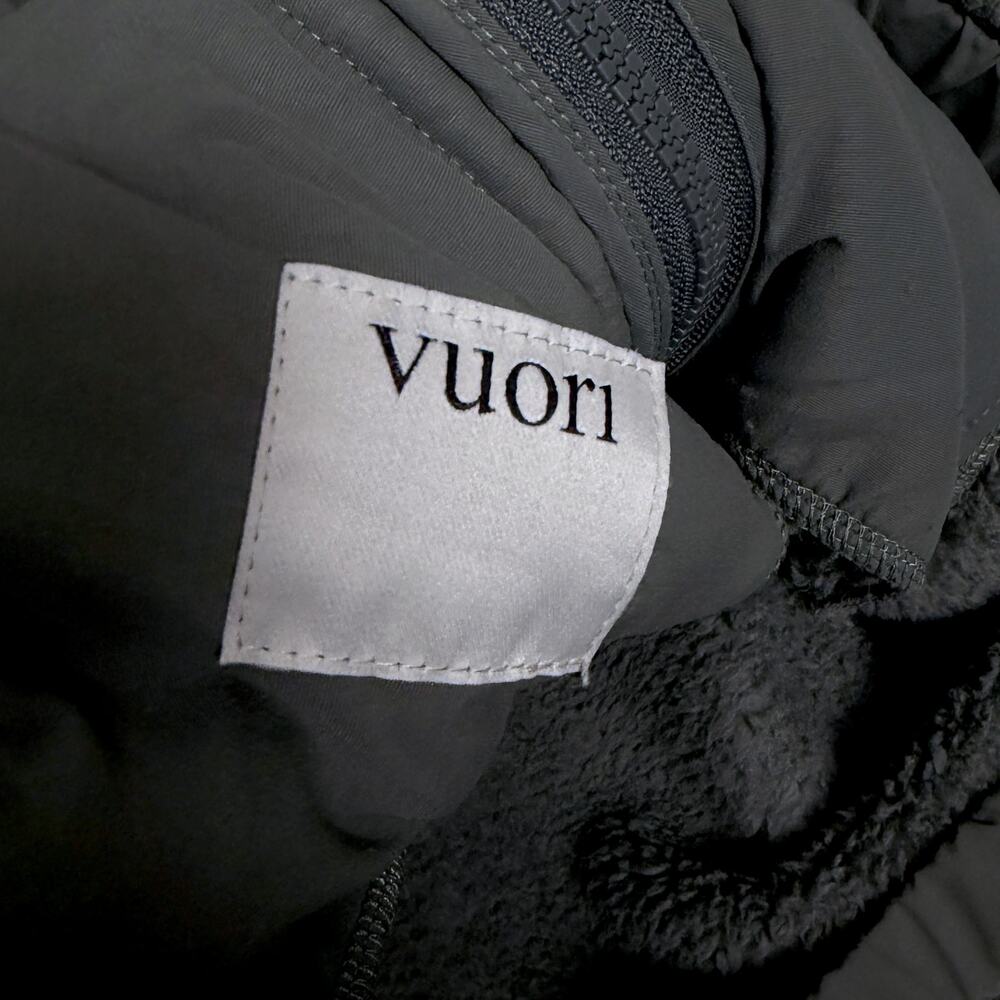 Vuori Women's Size Medium Gray Fleece Cozy Sherpa Full Zip Jacket Workout Run - Picture 9 of 10